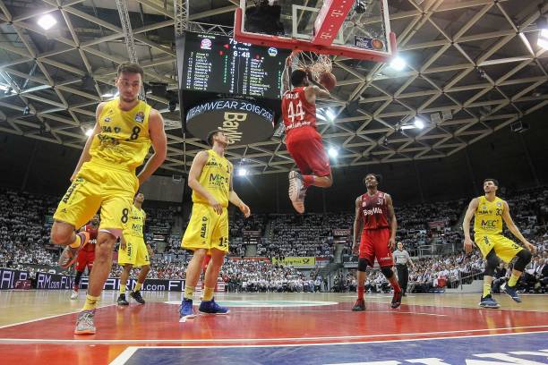 影响更像是 影响更像是